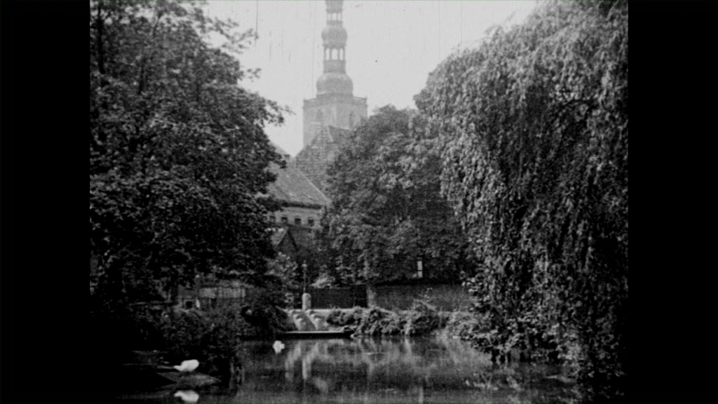 Historische Bilder aus Soest  Grosser Teich mit Petrikirchemit freundlicher Genehmigung des LWL-Münster
