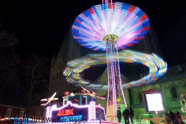 Allerheiligenkirmes 20 Petrikirchplatz zur Allerheiligenkirmes in Soest © Werner Tigges