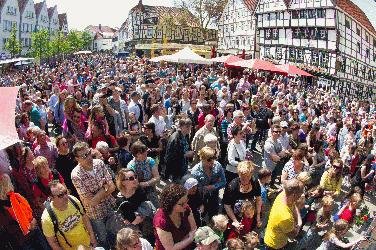 07.05.2015 Ausflugstipp fürs Wochenende: Bördetag in Soest Das große Stadtfest lädt vom 8. bis 10. Mai unter dem Motto „Forschen & Entdecken“ zum Bummeln, Staunen und Mitmachen ein. Bild:Stadtmarketing Soest