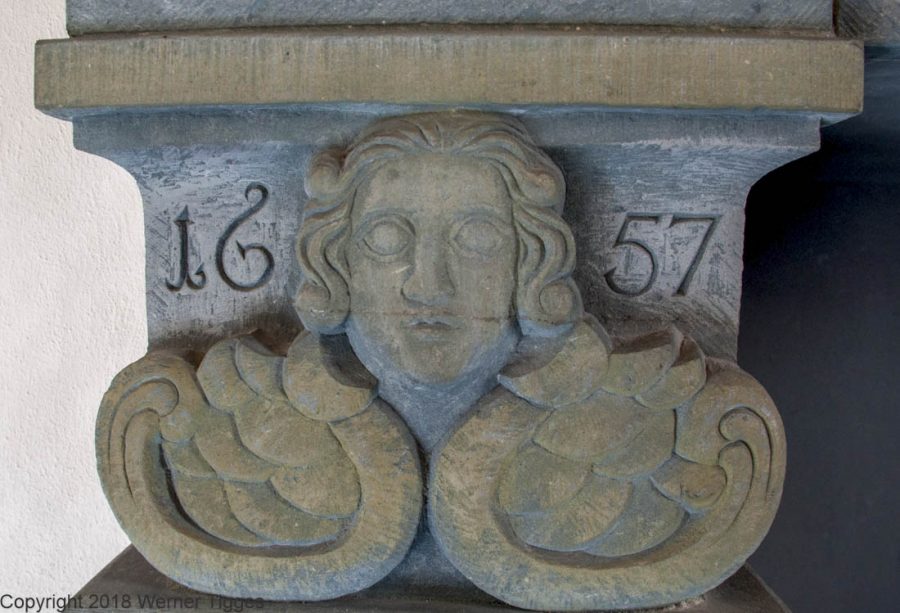 Detail am Kamin in der Winterratsstube -Das Soester Rathaus von 1713 für stadtfuehrung-soest.de