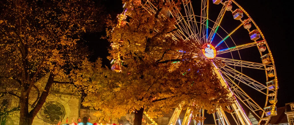Riesenrad zur Allerheiligenkirmes in Soest Foto: Stadtführung-Soest.de