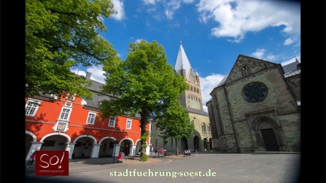 Rathaus, Petrikirche und der Dom in Soest bei einer Stadtführung in Soest