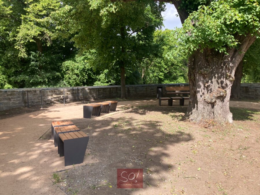 Am Freiligrathwall in Soest-Detailaufnahme Bänke in der Mühlenbastion ©Werner Tigges