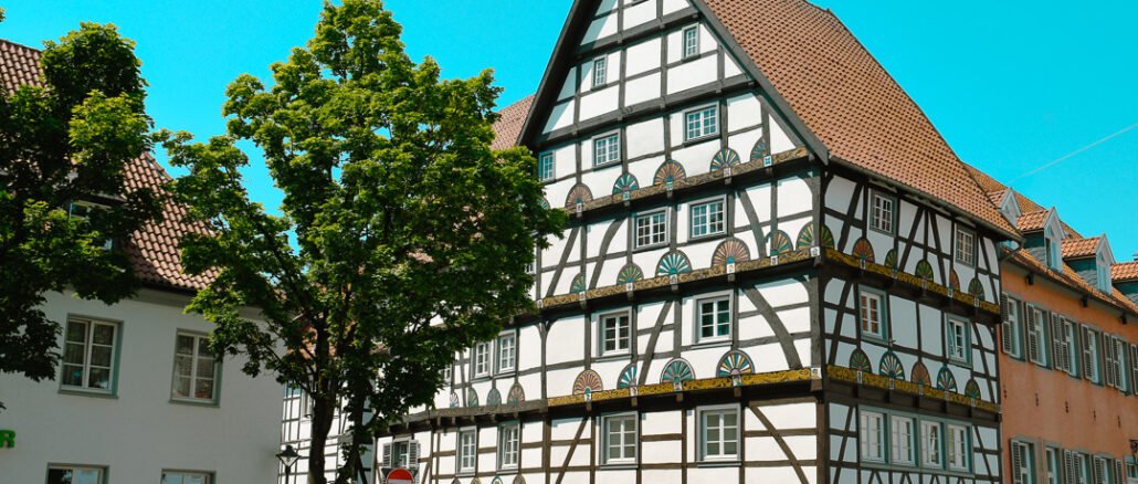 Historisches Fachwerkhaus Haus zur Rose in der Soester Altstadt bei einer Stadtführung in Soest 2026